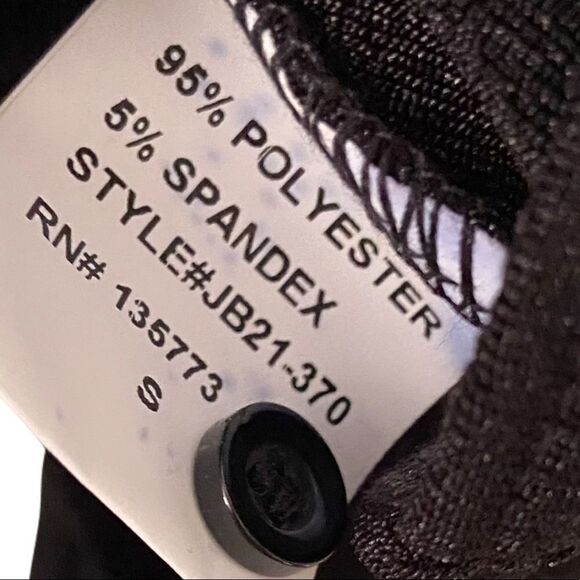 NWT Olivaceous Basic Black Long Sleeve Bodysuit Front Button with Collar Size S - Picture 8 of 8